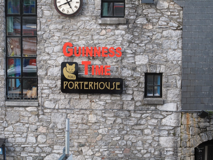 A picture of the Portor house pub. Home from home maybe?